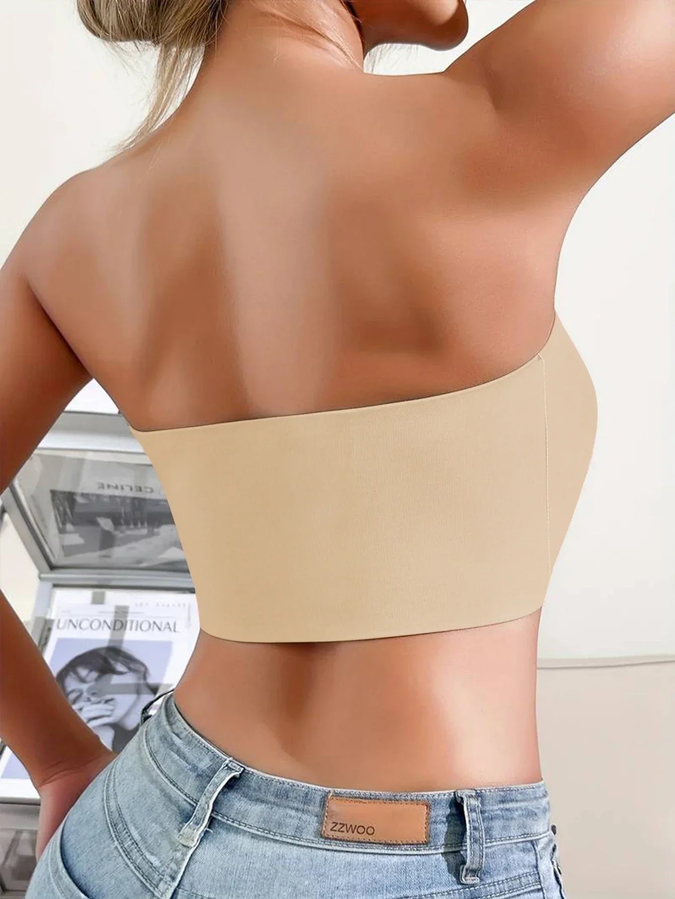Women's strapless seamless bra in nude for versatile layering