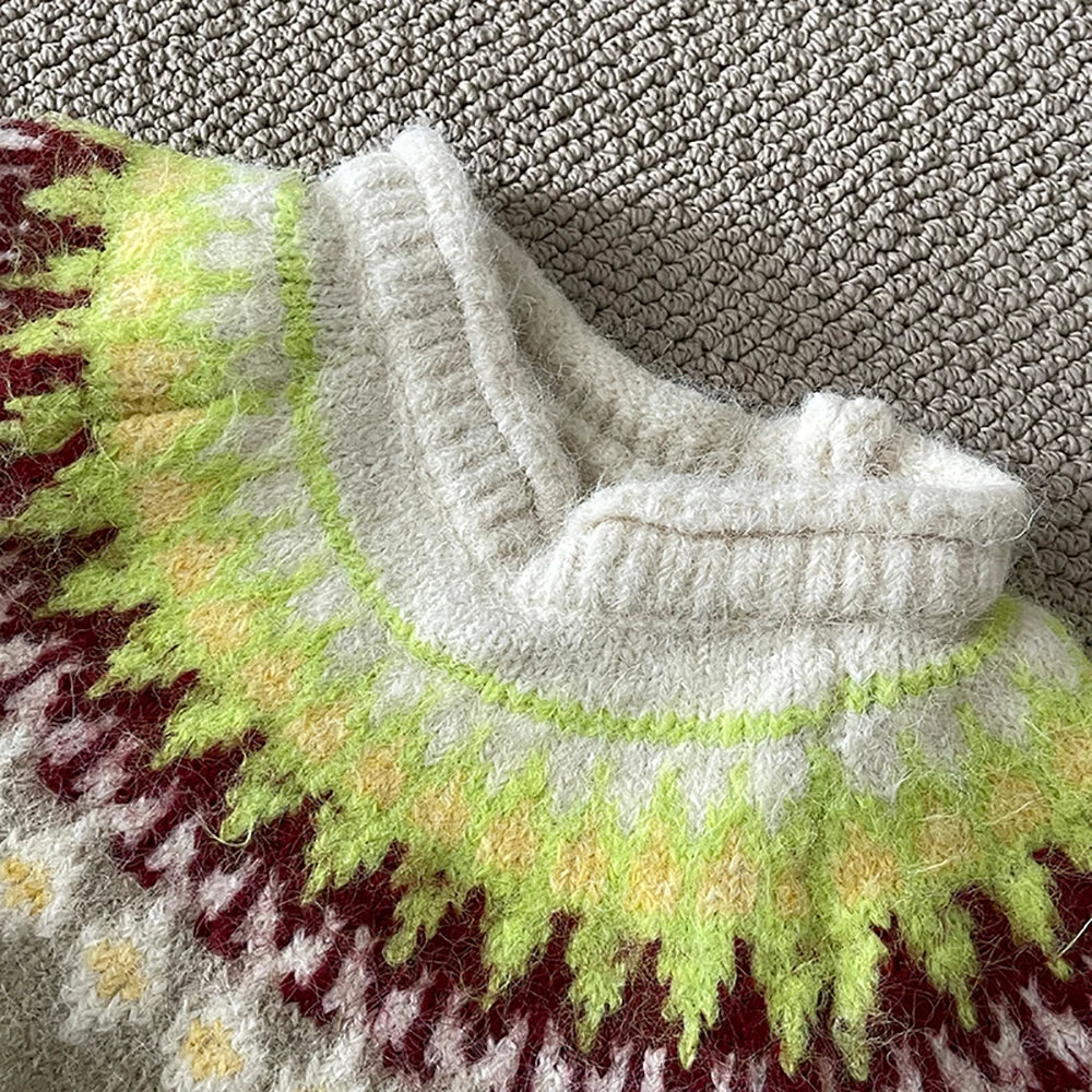 Close-up of SHOMICOBOUTIQUE women's vintage pattern sweater with vibrant colors and textured knit design