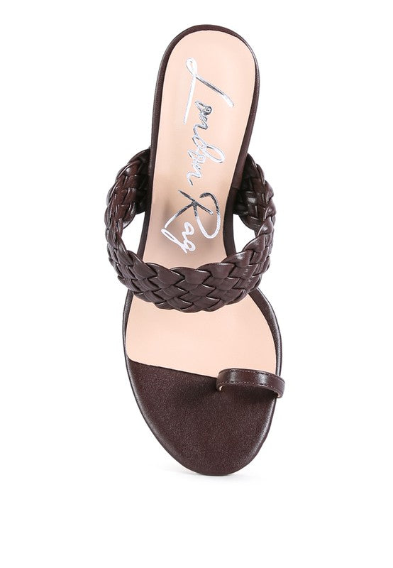 Brown woven strap toe ring sandals for women's casual wear