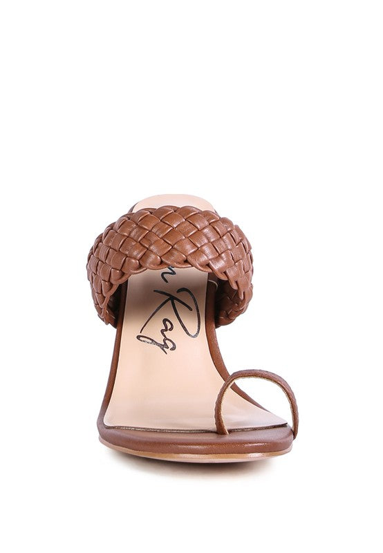 Women's brown woven strap toe ring sandals, perfect for summer style