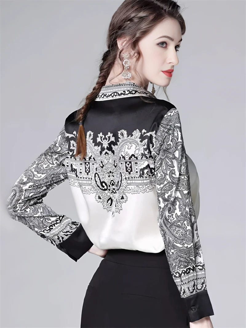 Women's black and white printed summer top for stylish outings