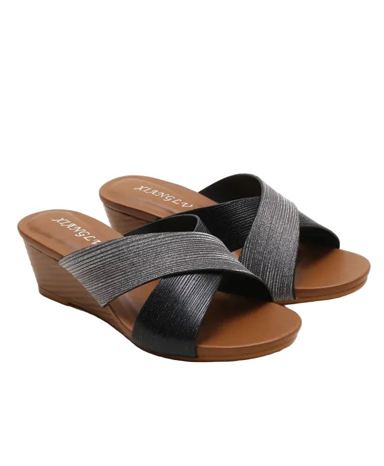 Women's wedge sandals in black and silver, perfect for casual outings