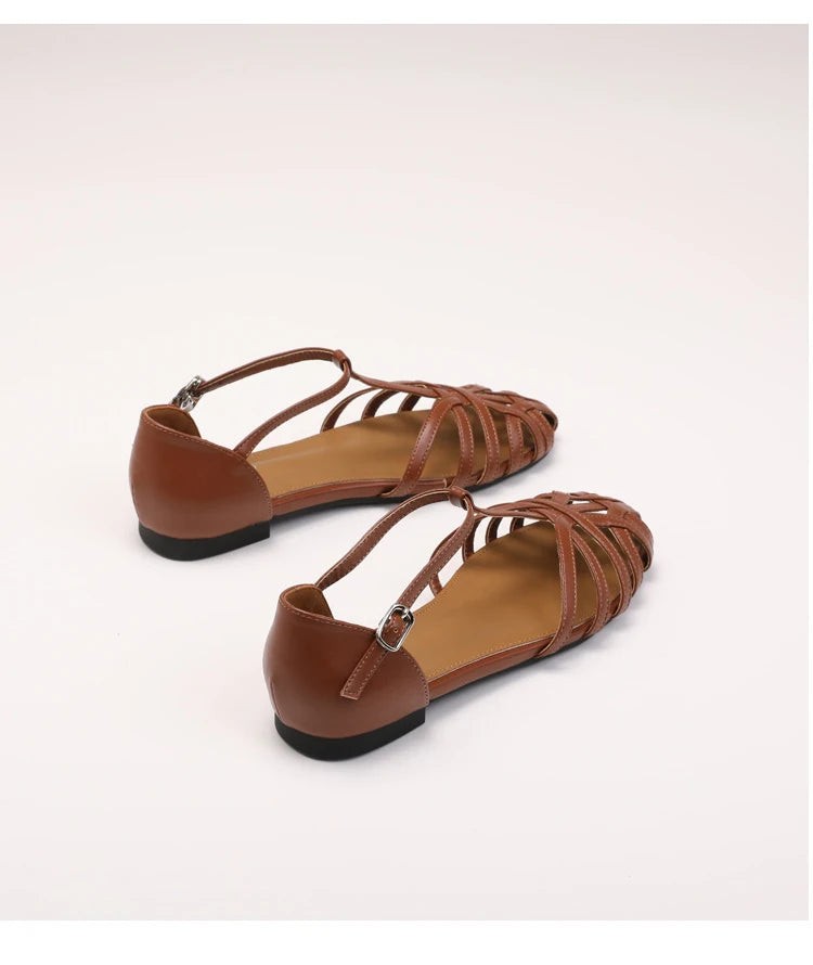 women-sandals in brown faux leather, perfect for summer outings