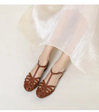 Women's brown leather sandals, perfect for summer outings