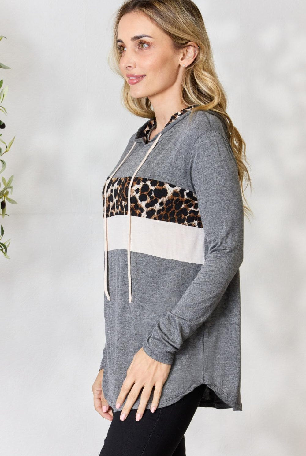 Women's Sweatshirts & Hoodies BiBi Leopard Color Block Drawstring Hoodie