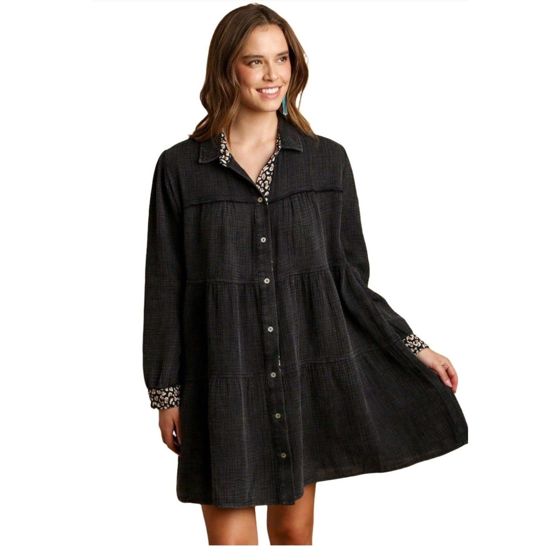 Stylish women's boho vacation dress with button-up front and long sleeves for a trendy look