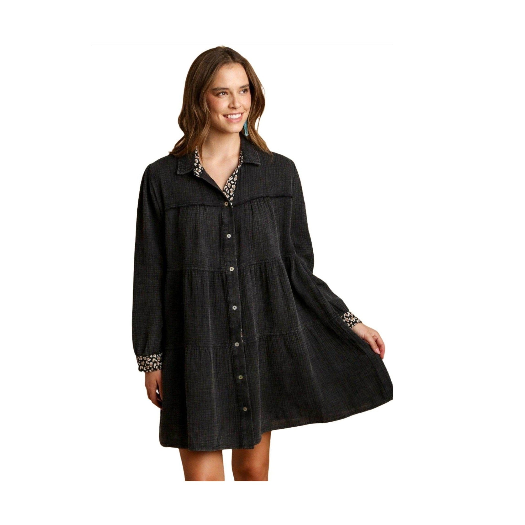 Stylish women's boho vacation dress with button-up front and long sleeves for a trendy look