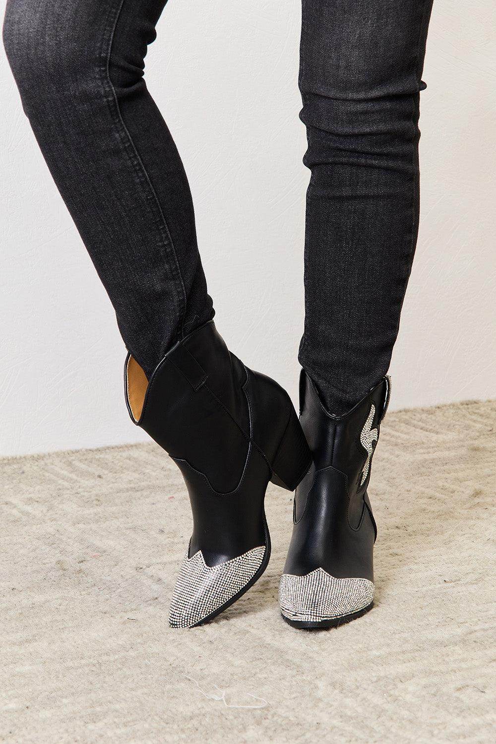 Trendsi women's black boots pointed toe with rhinestone detailing