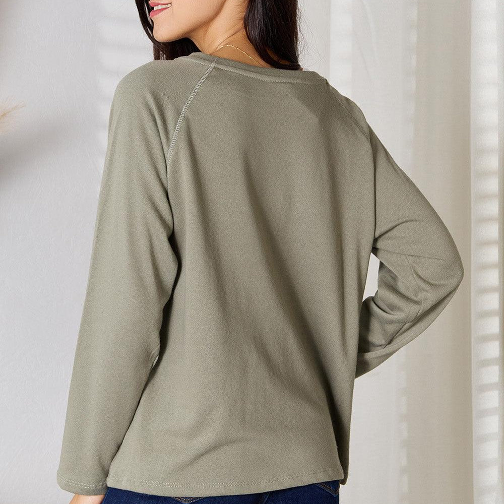 Women's Shirts Culture Code Full Size V-Neck Long Sleeve T-Shirt
