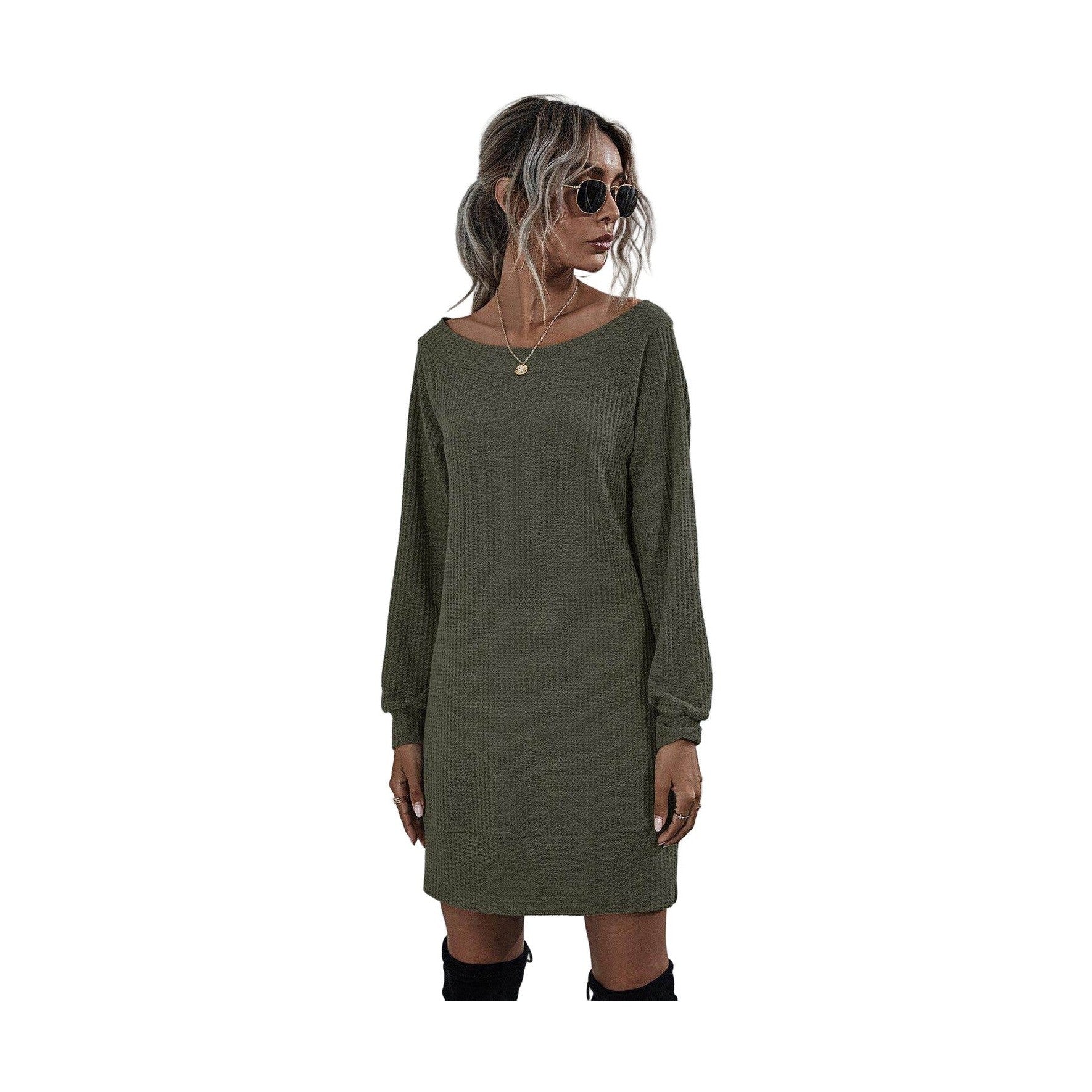 Trendsi casual mini dress for vacation in olive green with long sleeves and relaxed fit