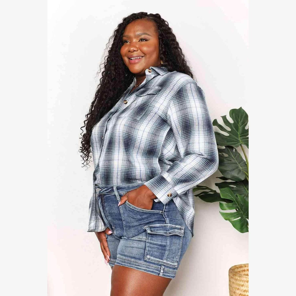 Trendsi Women's Casual Vacation Shirt in plaid design, perfect for summer outings