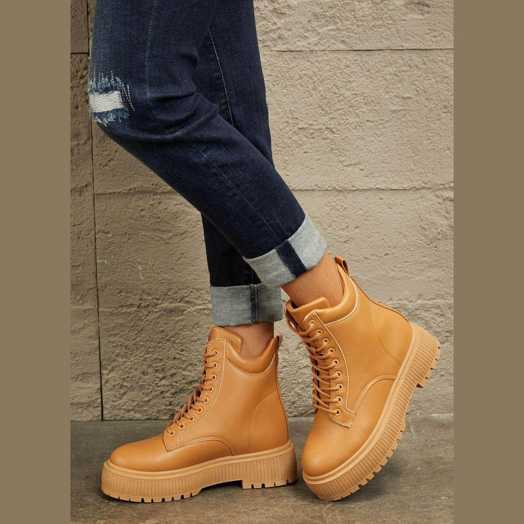 Trendsi women's tan combat boots for stylish everyday wear