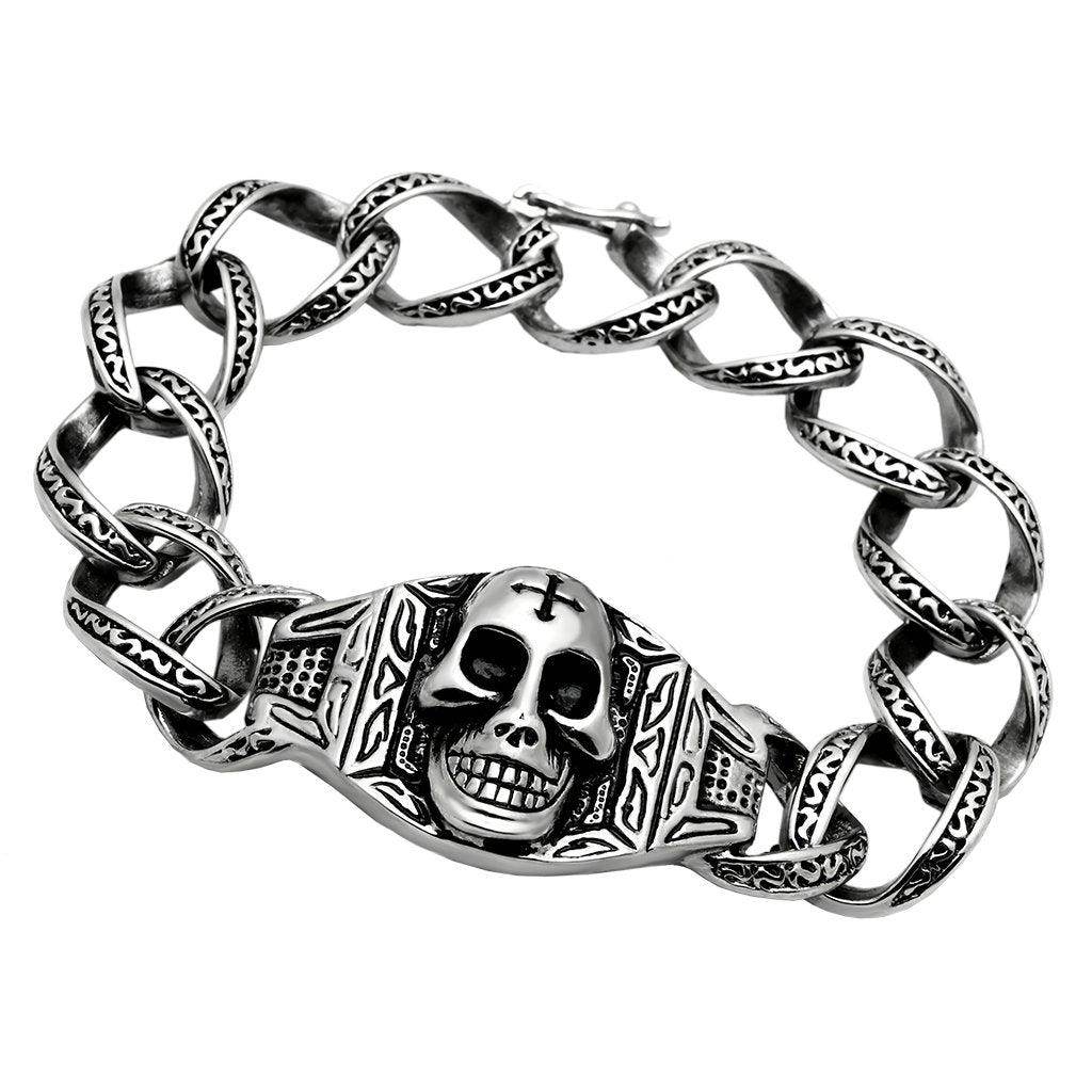 Men's skull bracelet high polished with a bold design and intricate chain links