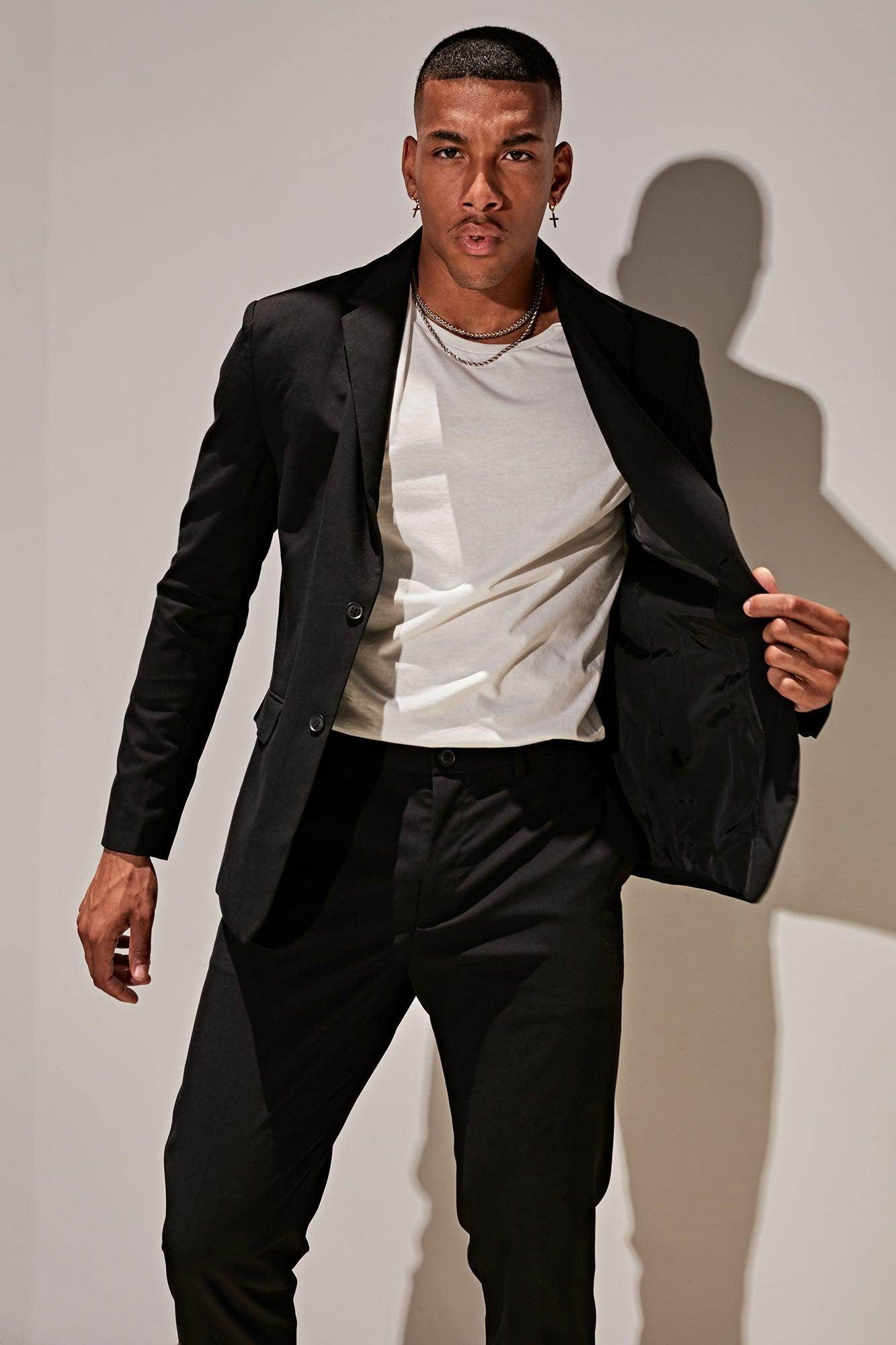 Fashion Nova modern suit jacket for men in black with a sleek, tailored fit and stylish design