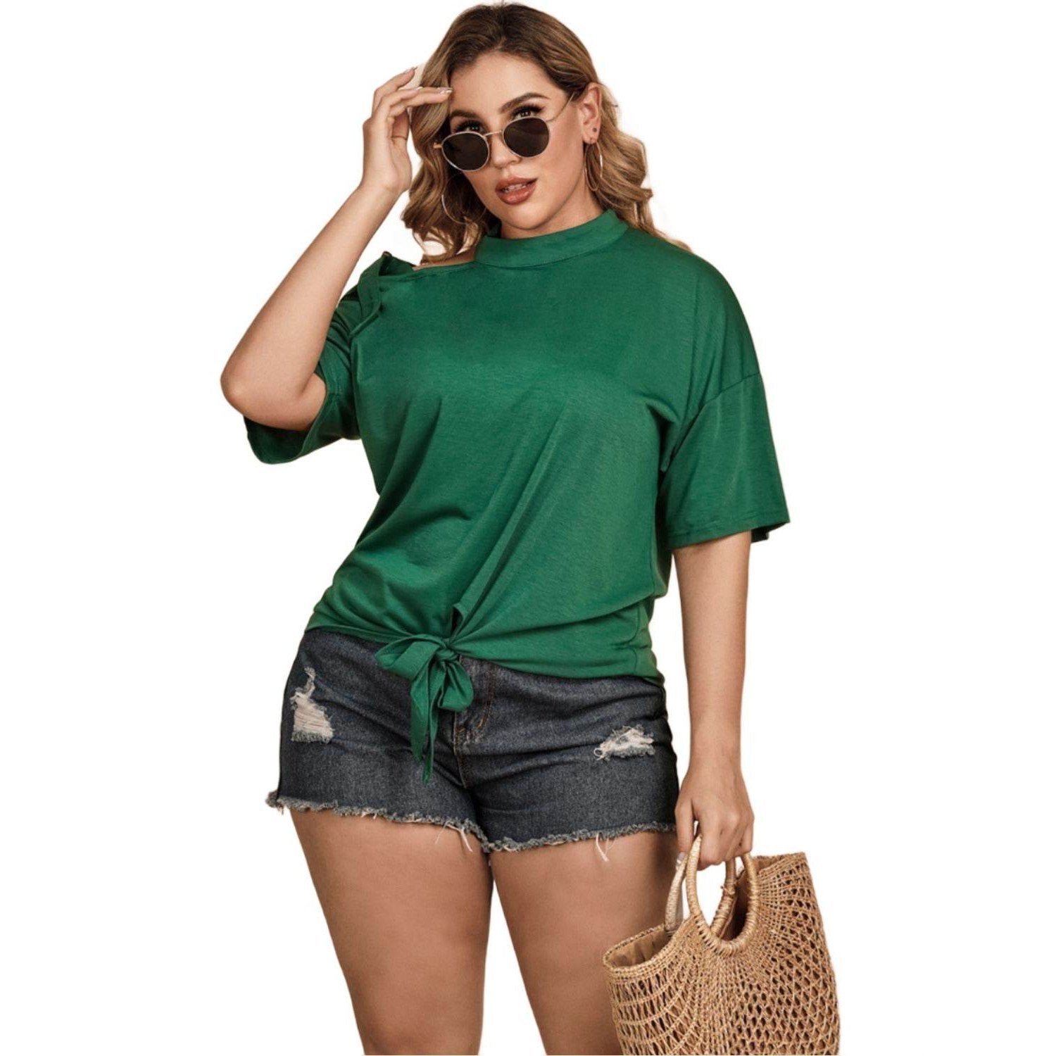 Trendsi plus size cold shoulder tee in green with a trendy knot detail for stylish summer looks