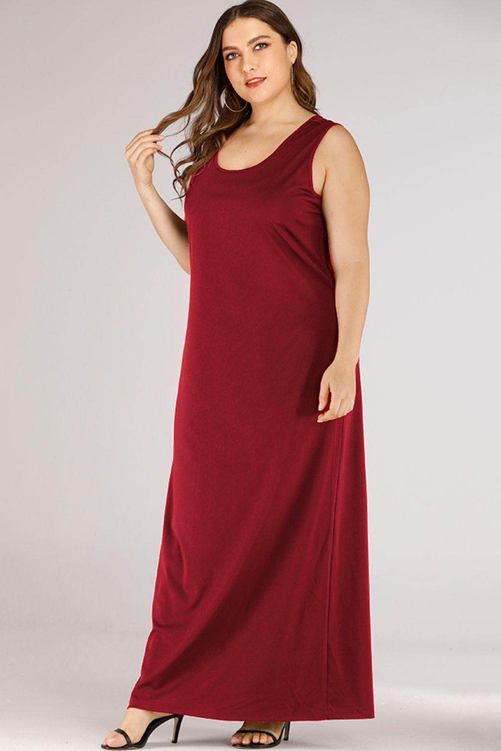 Elegant plus size maxi tank dress in burgundy for comfortable summer wear