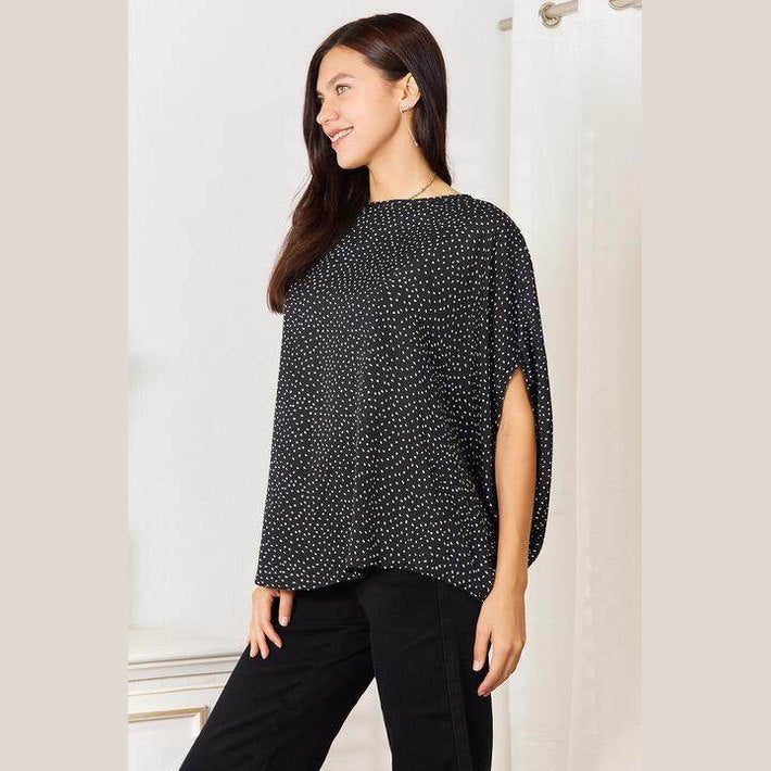 Trendsi Women's Printed Round Neck Top in Black with Stylish Drape Sleeves for Casual Wear