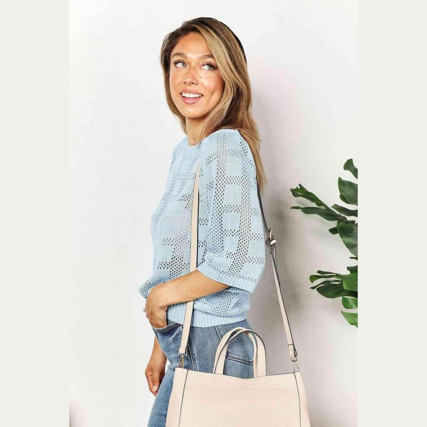 Trendsi Women's Round Neck Knit Top in Light Blue, Perfect for Casual Outfits and Spring Fashion