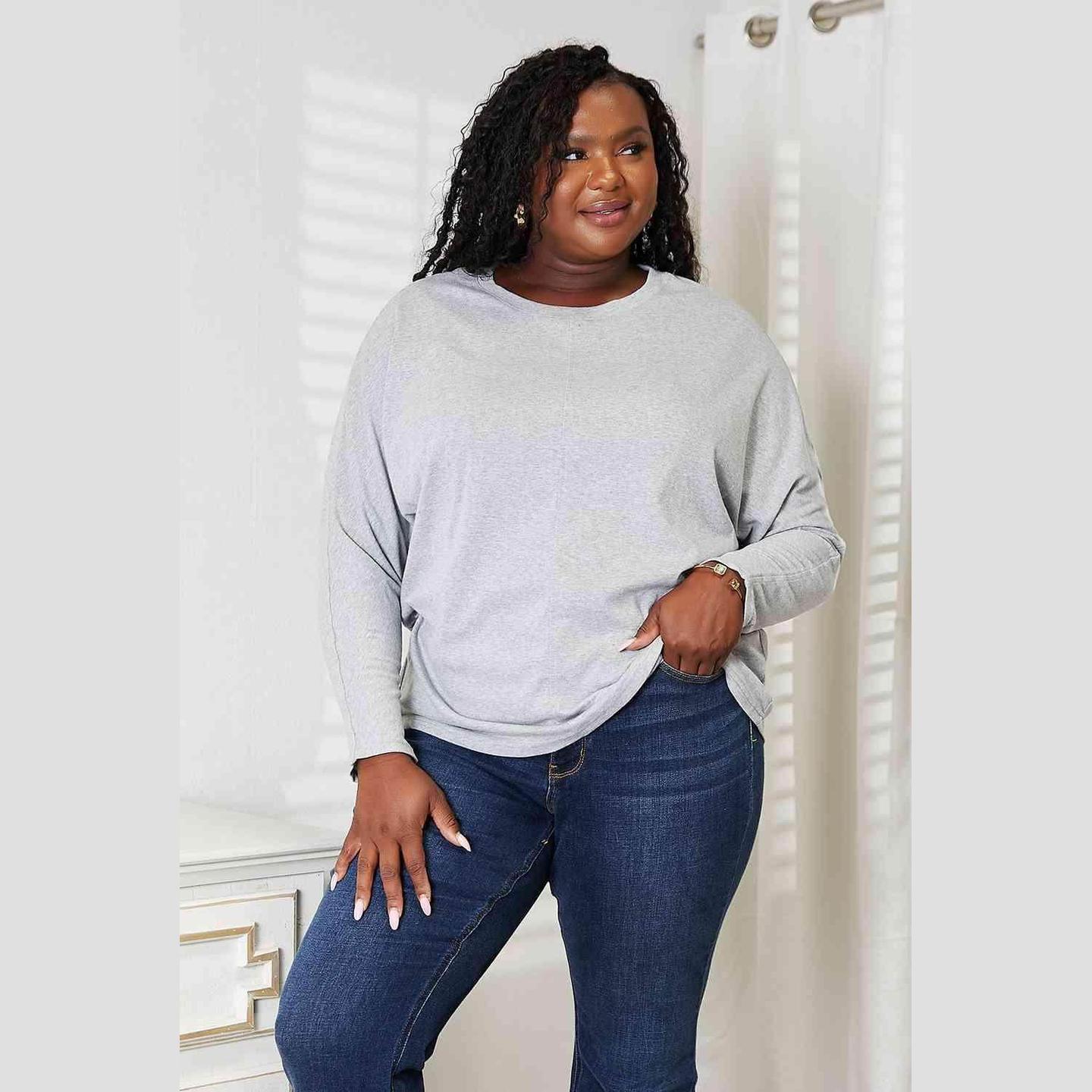 Trendsi Women's Round Neck Long Sleeve Top in Gray for Casual Everyday Wear