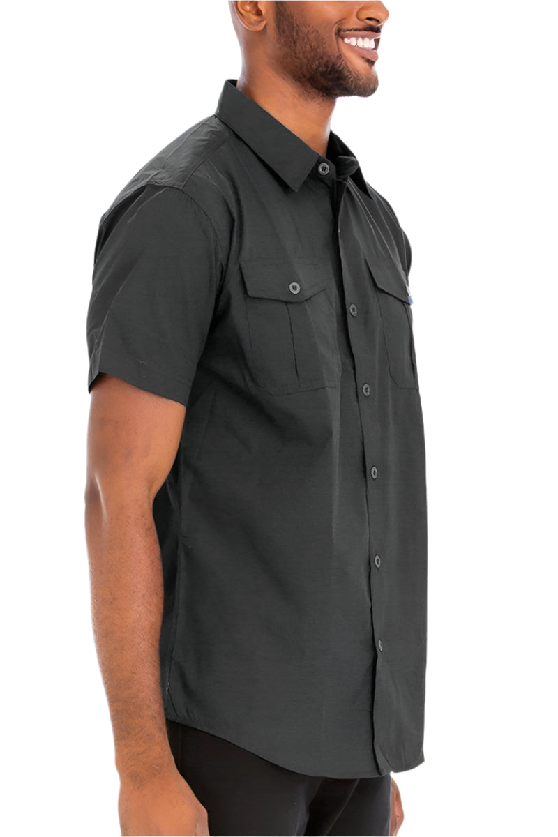 Men's stylish vacation shirts in black with short sleeves and front pockets for comfort