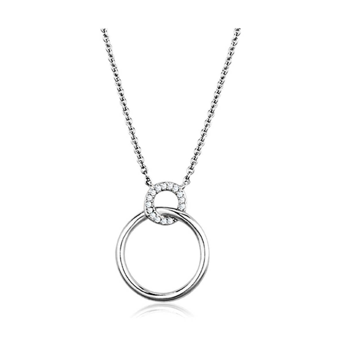 Elegant silver necklace with interlocking rings, perfect as vacation jewelry for women