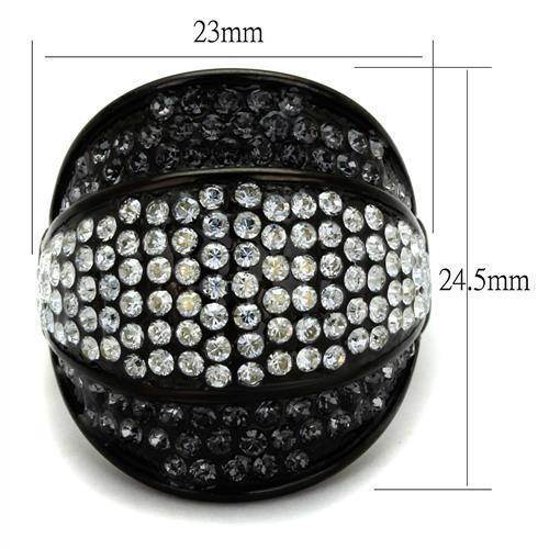 Stylish women's ring featuring sparkling gems, perfect for vacation style jewelry lovers