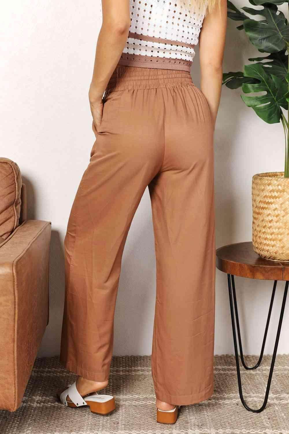 Trendsi wide leg vacation pants in brown with a comfortable elastic waistband for relaxed summer style
